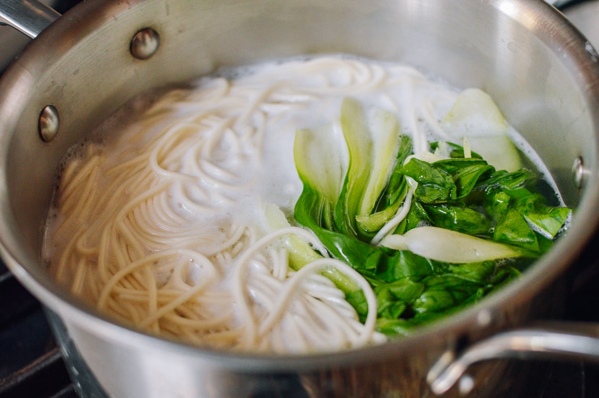 Taiwanese Beef Noodle Soup (Instant Pot), by cold2.fioekdjsdas.cf