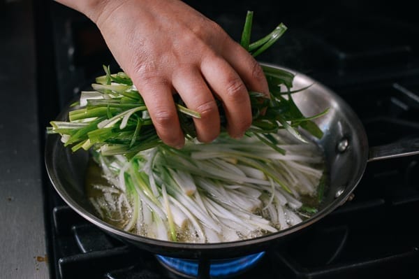 Frying scallions, cold2.fioekdjsdas.cf