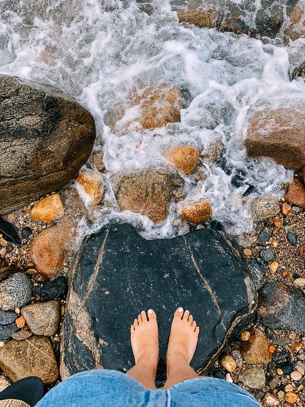 Feet on a Rocky Beach, cold2.fioekdjsdas.cf