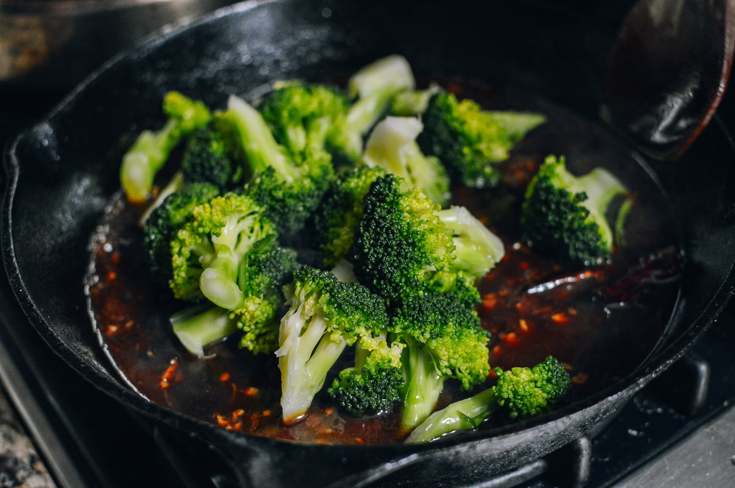 Adding broccoli to sauce, cold2.fioekdjsdas.cf