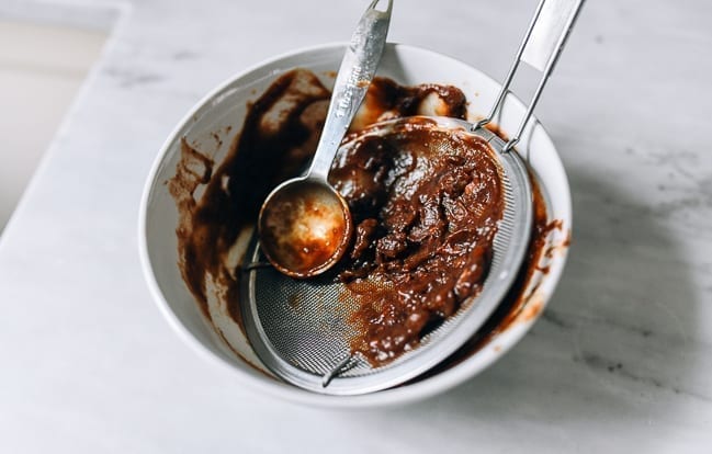 Pressed Tamarind pulp through strainer, cold2.fioekdjsdas.cf